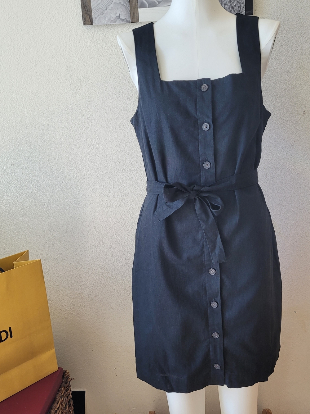 GAP Black Apron Style Button Front Tie-Waist Dress Size Small